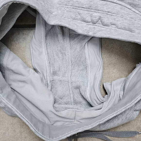 Hit Reset Mid-Rise Short 3" Gray Lululemon Size 8 - Picture 4 of 6